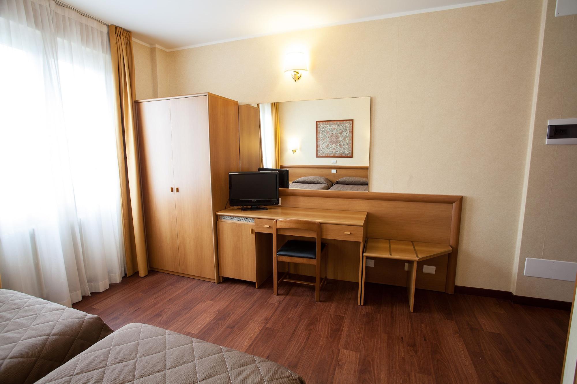 Hotel Esperia Rho Dış mekan fotoğraf