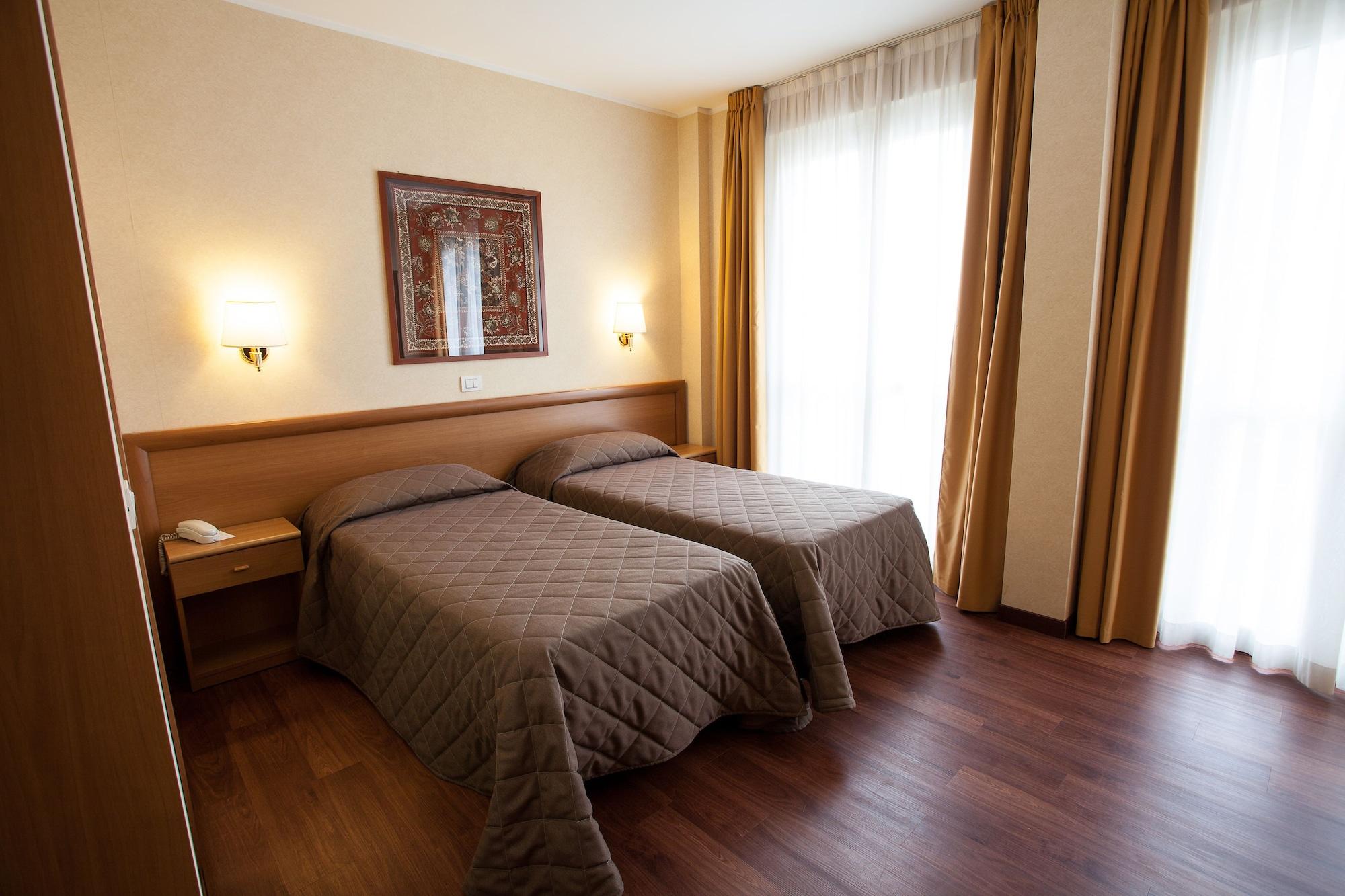 Hotel Esperia Rho Dış mekan fotoğraf