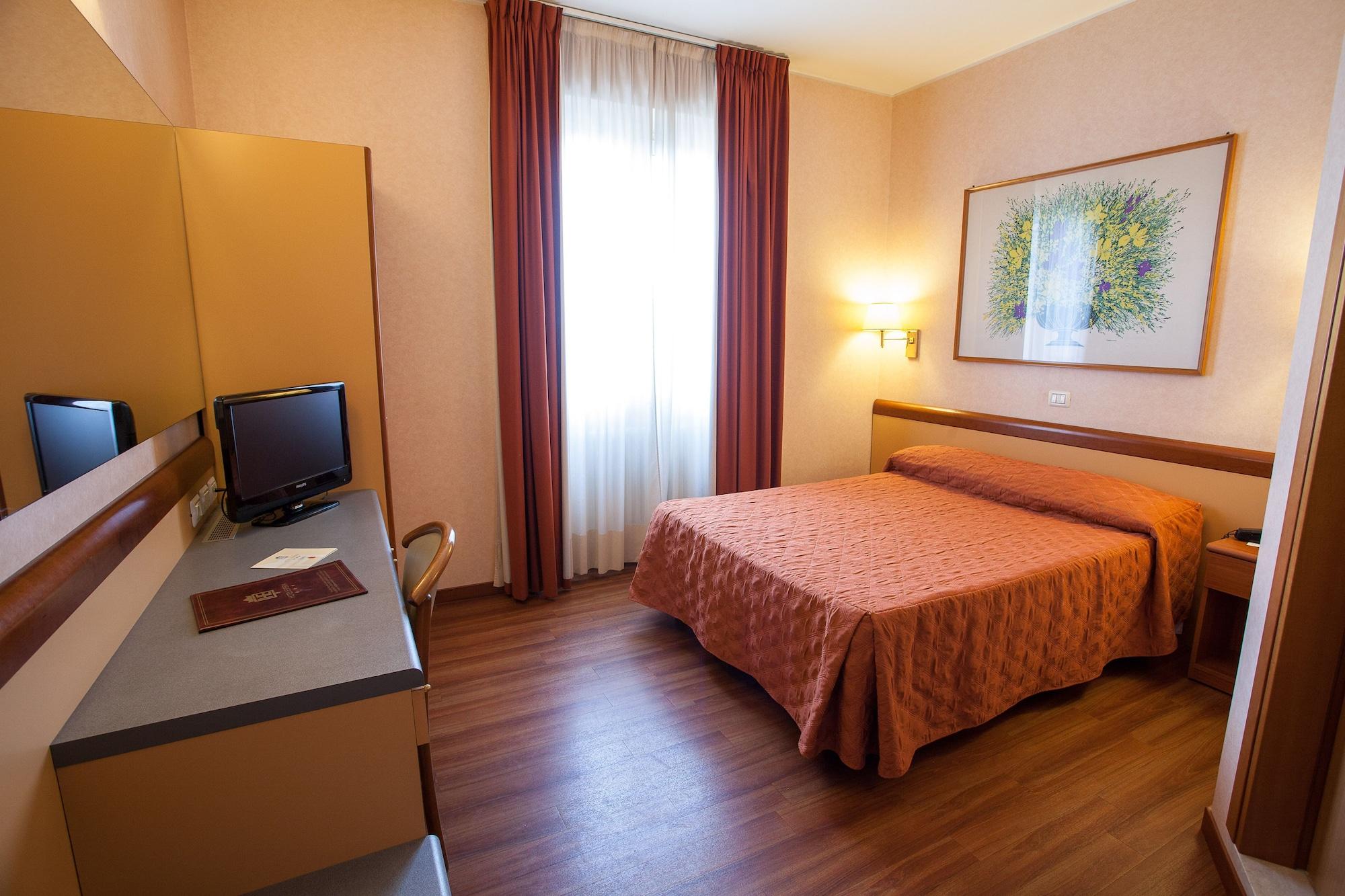 Hotel Esperia Rho Dış mekan fotoğraf