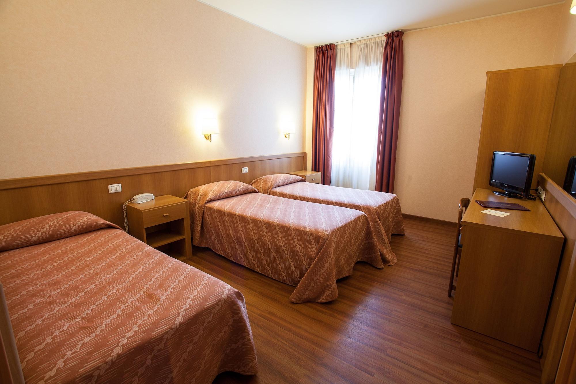 Hotel Esperia Rho Dış mekan fotoğraf