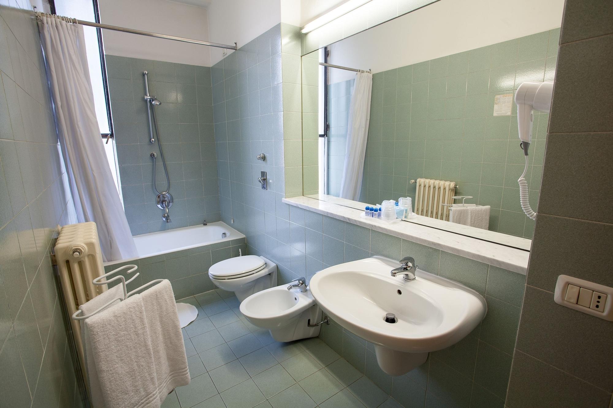 Hotel Esperia Rho Dış mekan fotoğraf