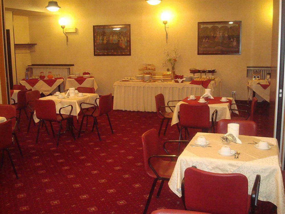 Hotel Esperia Rho Dış mekan fotoğraf